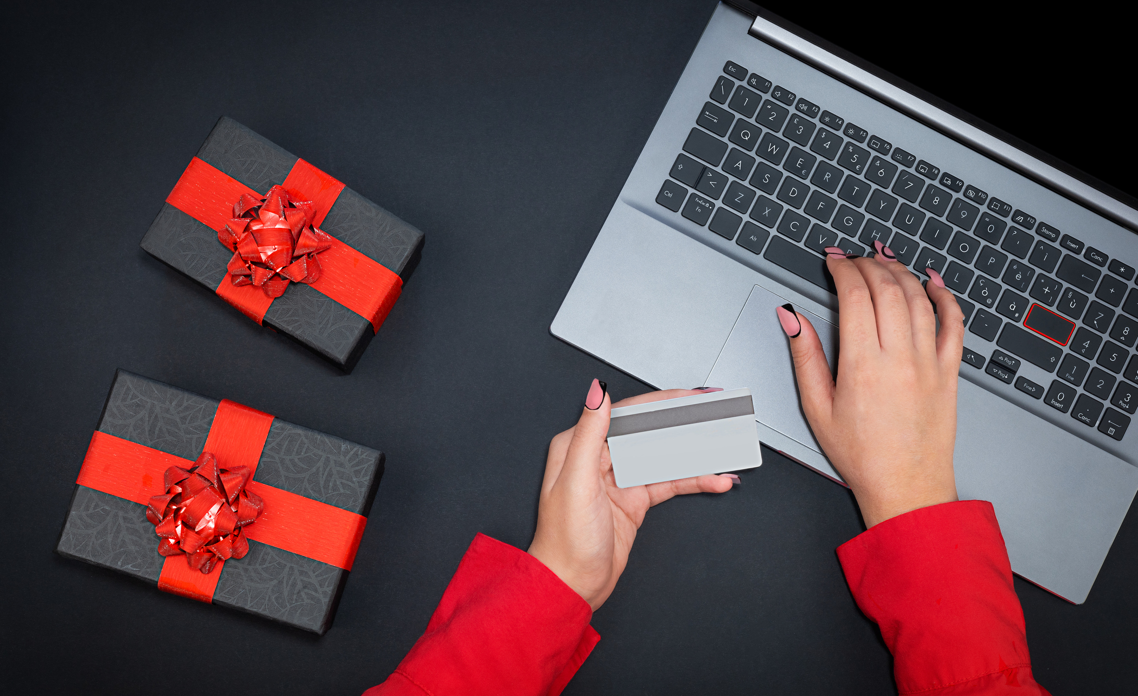 Stay Cyber Safe: Holiday Shopping Tips for 2024